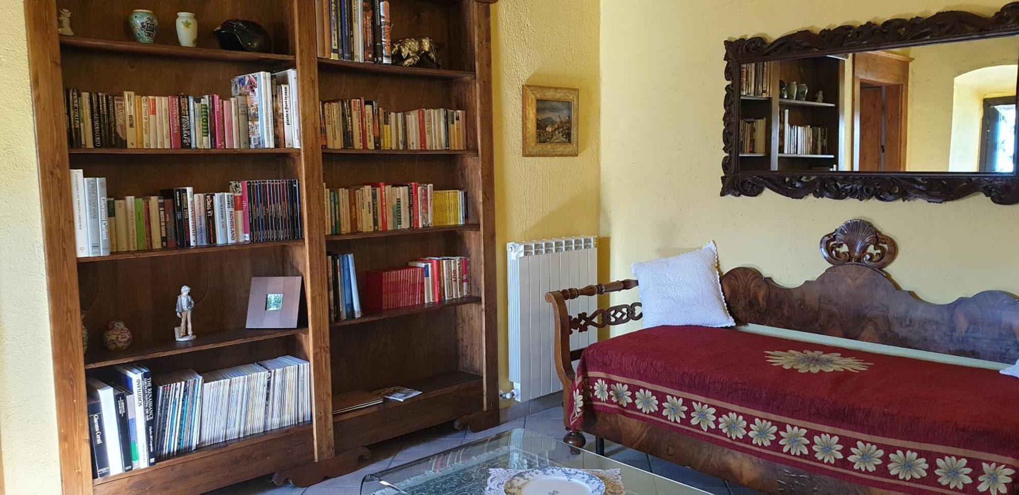 Rocca Lorenizo Pacentro Rom bilde